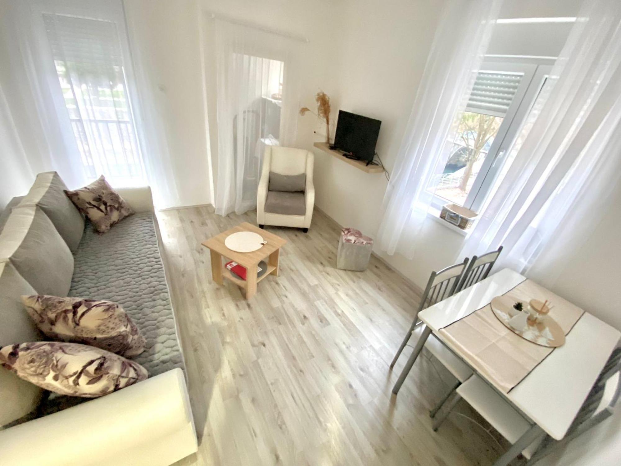 Apartman Bogdan Čačak Exteriör bild